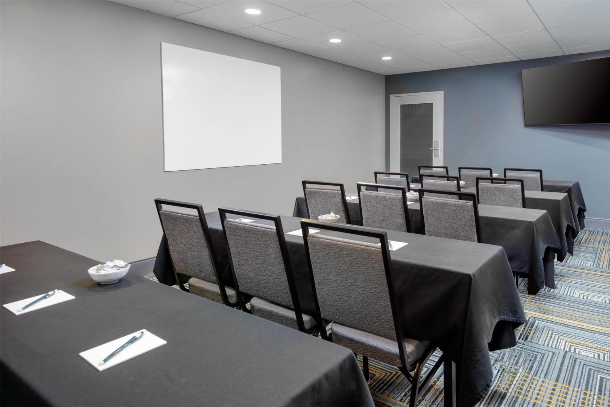 Homewood Suites By Hilton Orlando-Ucf Area Alafaya Zewnętrze zdjęcie
