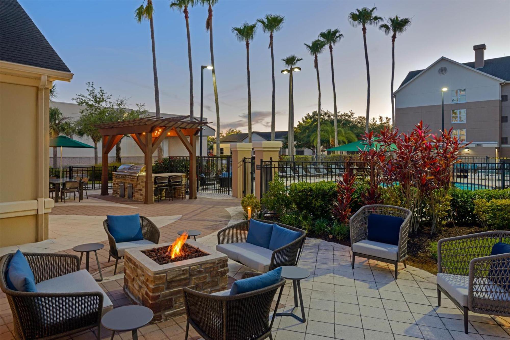 Homewood Suites By Hilton Orlando-Ucf Area Alafaya Zewnętrze zdjęcie